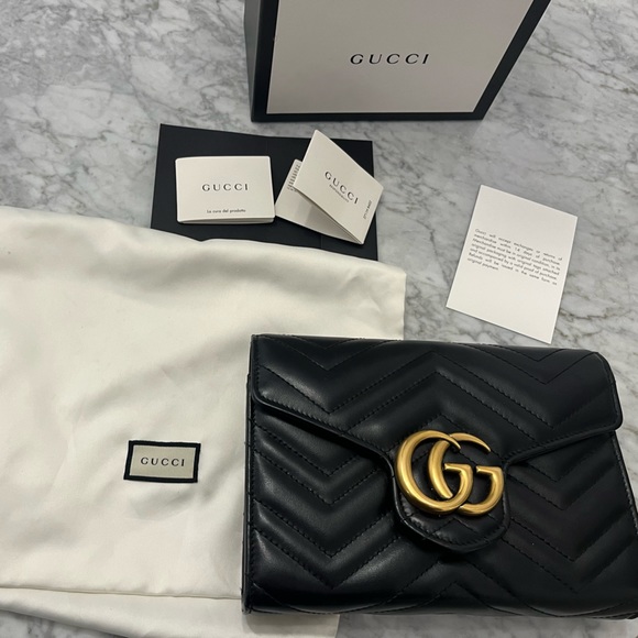 Gucci The GG Marmont chain mini bag - Picture 6 of 16